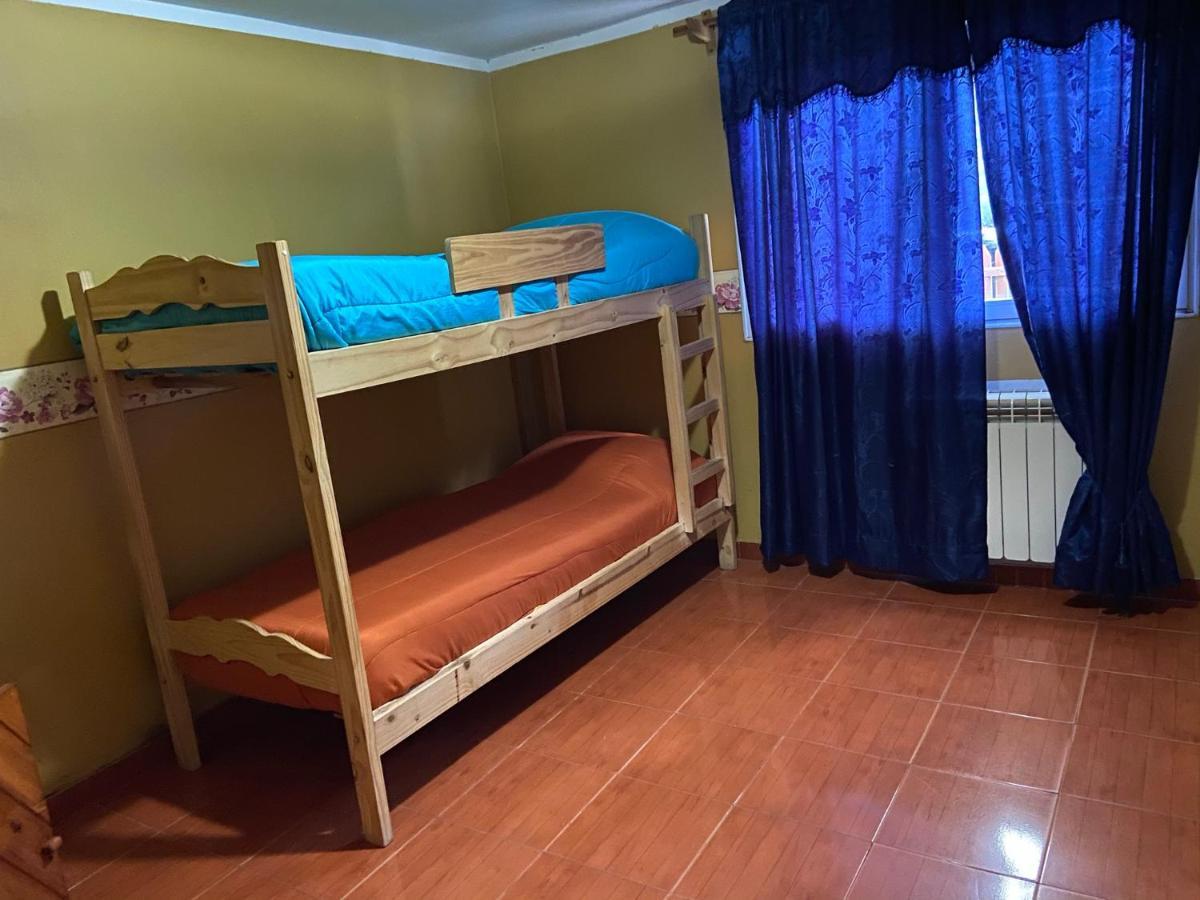 Kaiken - Hostel & Departamentos El Chalten Εξωτερικό φωτογραφία